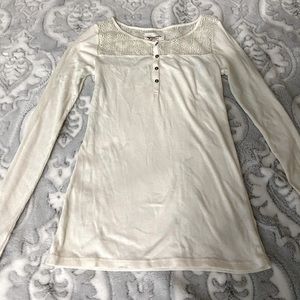 Arizona Jeans Beige/Cream shirt with lace detail, Button Front, Size M